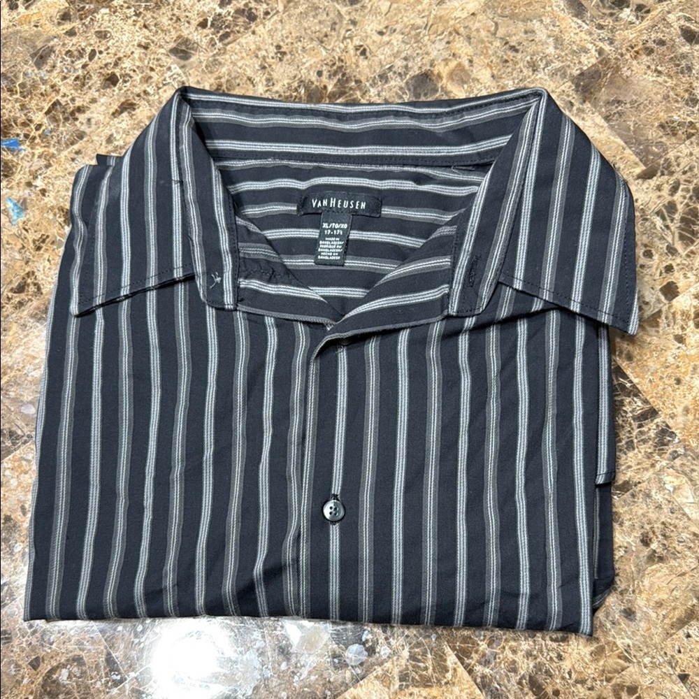 Van Heusen Black and Gray Casual Button Down Shirt